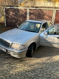 صورة 1 لـ 1999 Mercedes-BENZ C 180