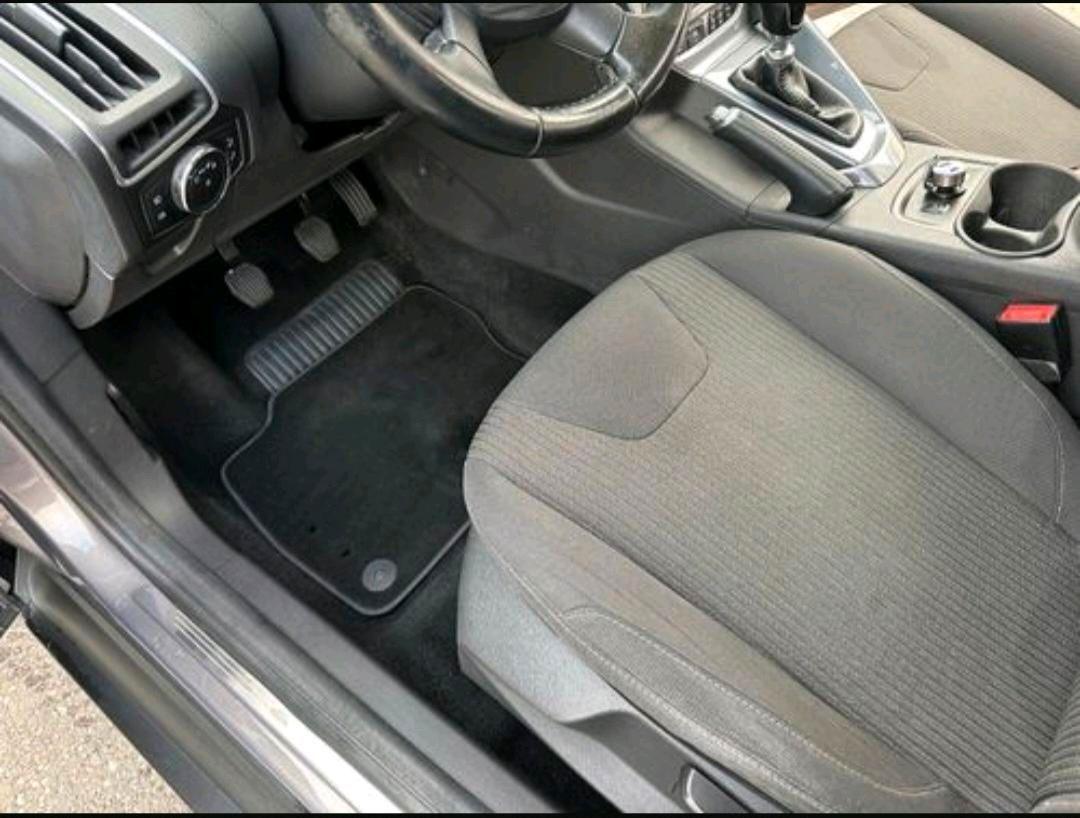 Ford Focus 2013 — двигун 182 HP (134kW)