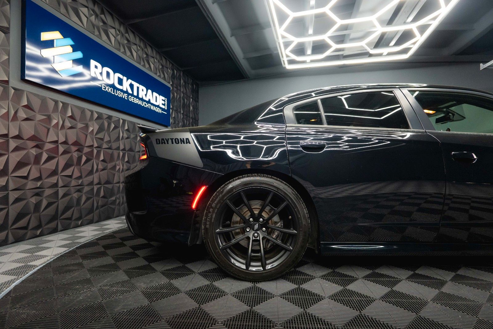 Fahrzeugabbildung Dodge Charger 6.4 V8 SRT 392 SCAT PACK DAYTONA Perform