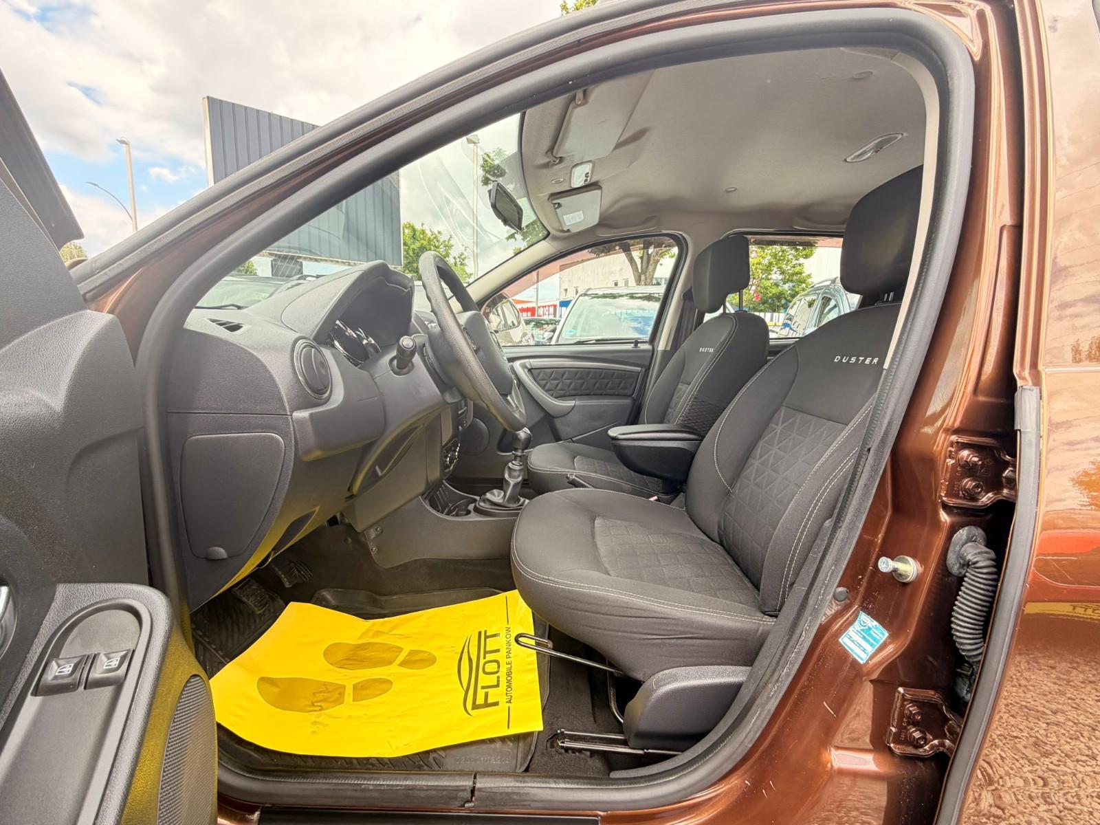 Dacia Duster I Laureate 4x2 *PDC*Klima*MFL* TÜV Neu
