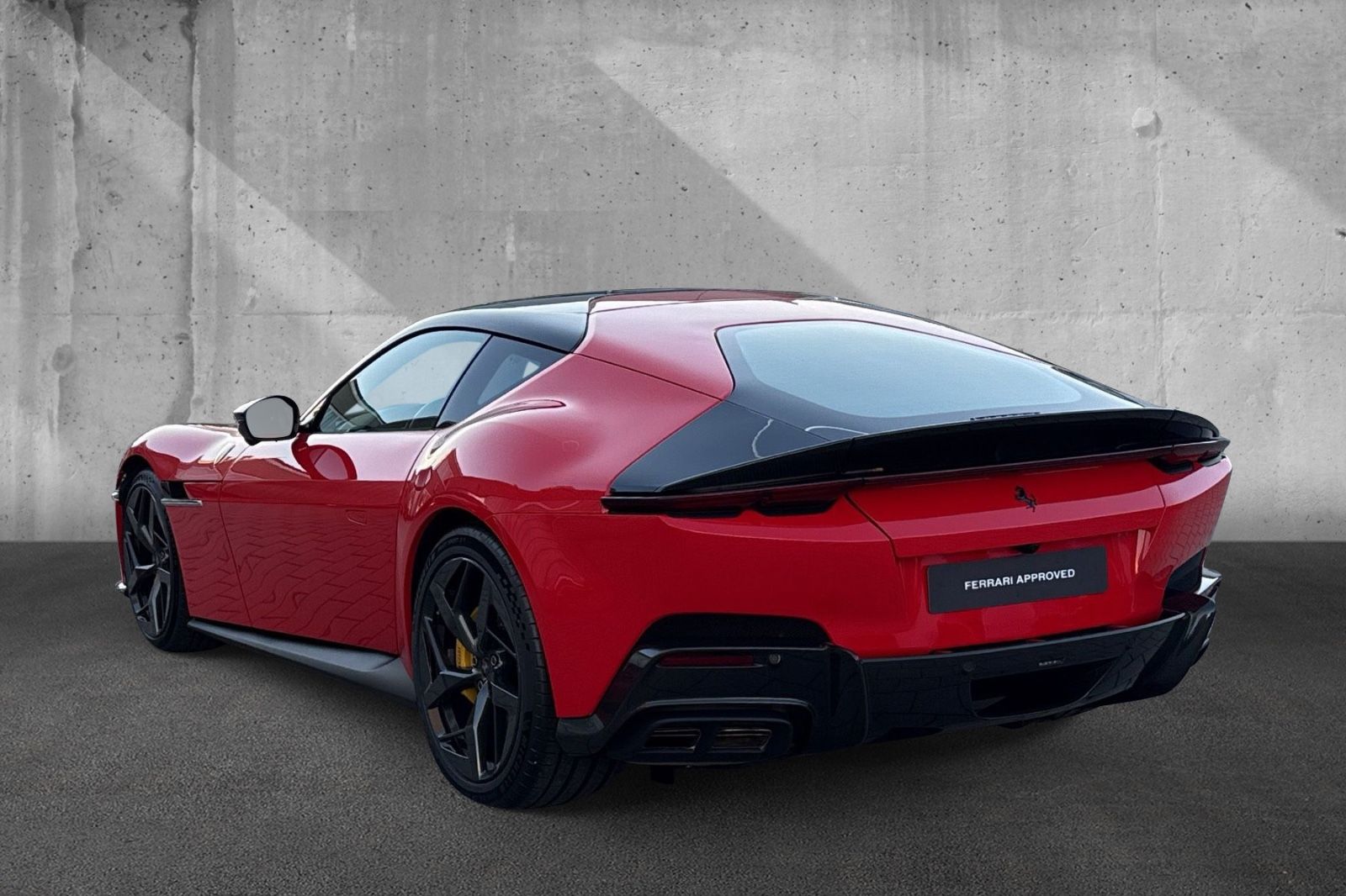 Fahrzeugabbildung Ferrari 12Cilindri*Racing seats*Display*Carbon*Lift*