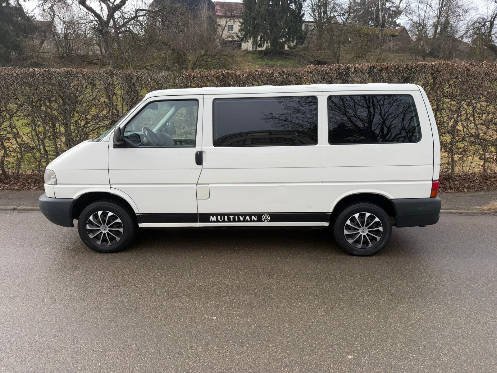Volkswagen T4 2,5 TDI Multivan-Tüv neu-Klima-gr.Plakette