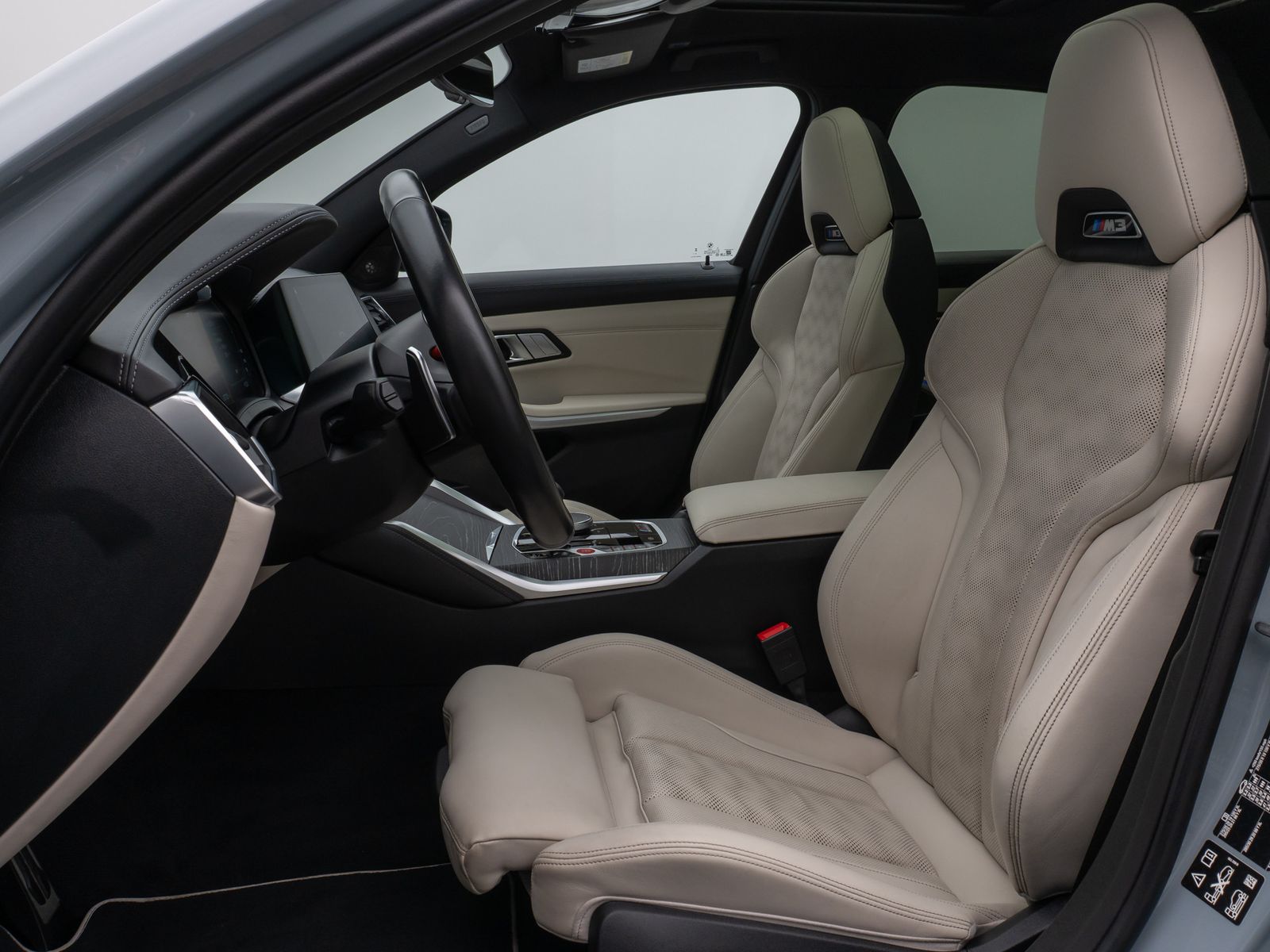 Fahrzeugabbildung BMW M3 Competition xD Glasdach Laser 360°HUD H/K DAB