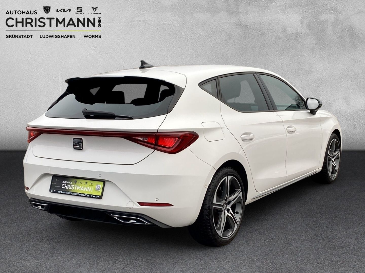 Fahrzeugabbildung SEAT Leon Seat FR Plus 1.5 TSI*NAVI*SHZ*PDC*Full-Link