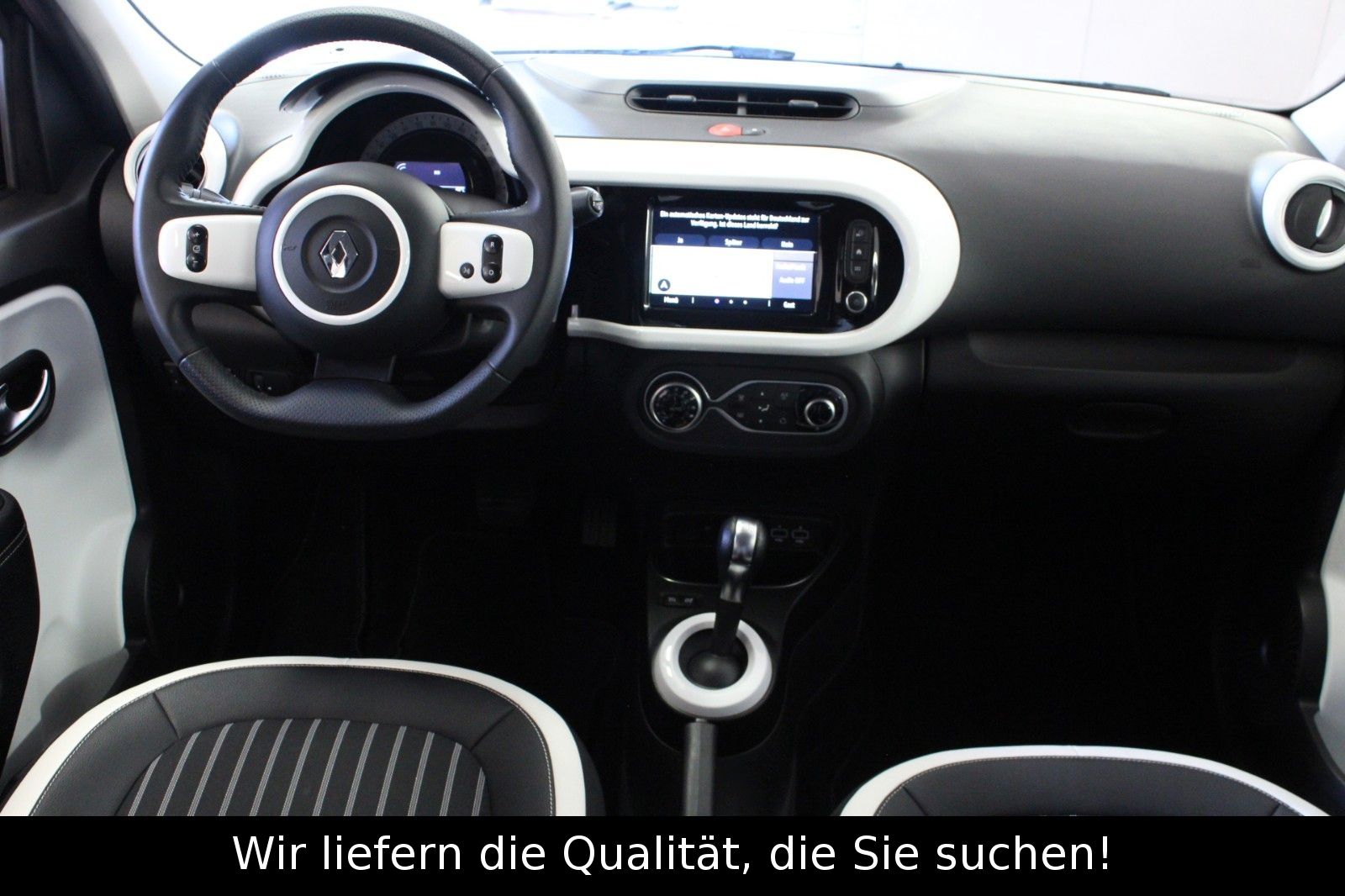 Fahrzeugabbildung Renault Twingo E-Tech 100% elektrisch*Paket Techno*Kamer