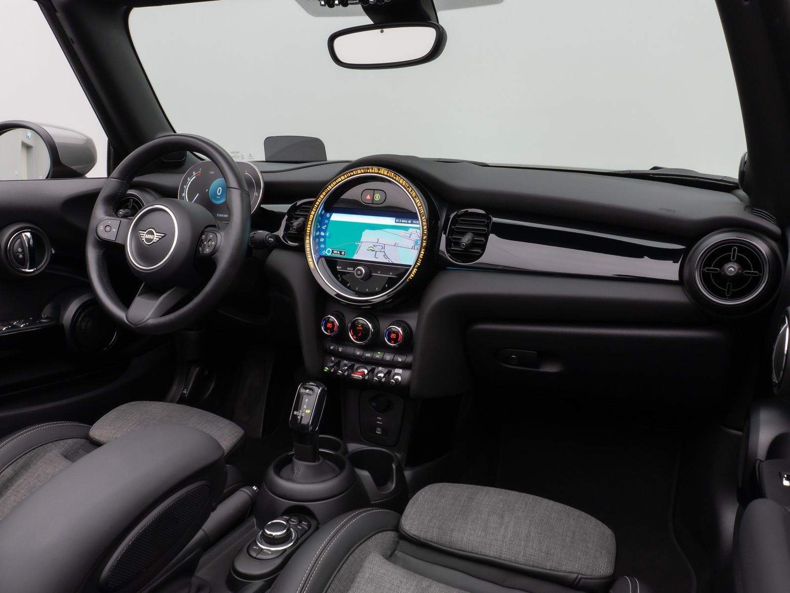 Fahrzeugabbildung MINI Cooper Cabrio Kamera HUD DAB H/K Komfort Voll