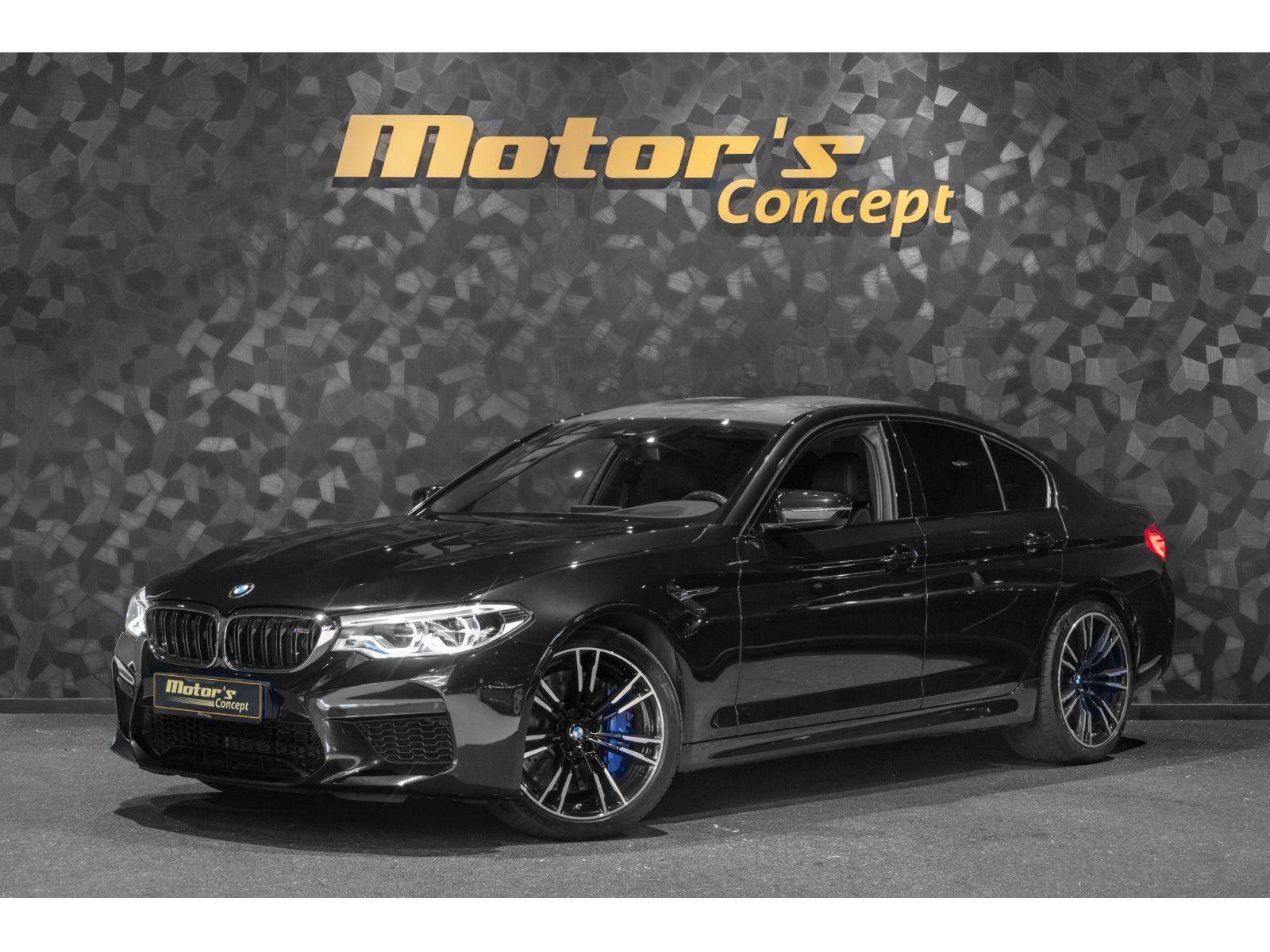 BMW M5 F90 X-Drive