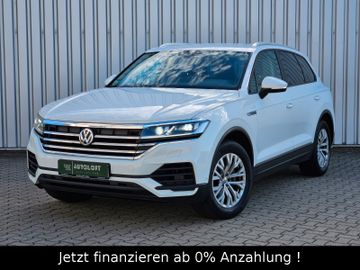 Volkswagen Touareg - 1