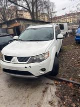 Mitsubishi Outlander klima LPG, 7 Sitzer - gebrauchte Mitsubishi Outlander aus dem Jahr 2007