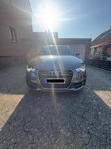 Audi A1 1.4 TFSI S tr. 136kW S line Sportback S line - Audi A1: Grau