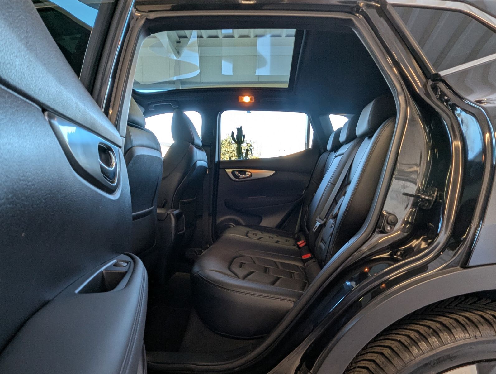 NISSAN Qashqai 1.6 DIG Tekna+ Pano Bose 360° Memory 19" - Image 12