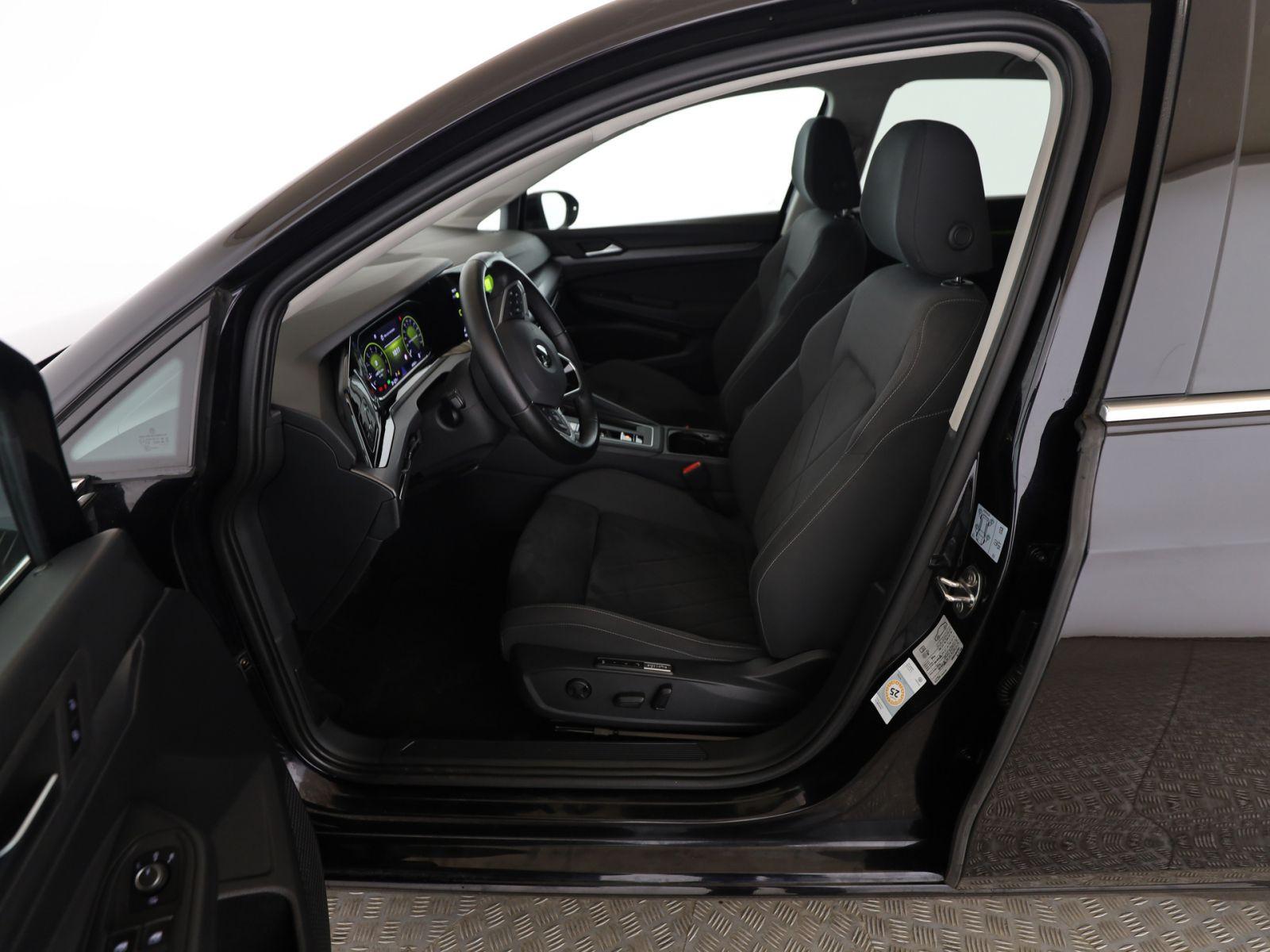 Volkswagen Golf VIII 2.0 TSI Style AHK+LED+RFK+Navi+Massage, миниатюра 11