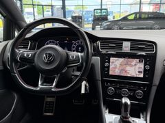 VW Golf VII 2.0 TSI GTI Performance*LED*Standh.*SHZ