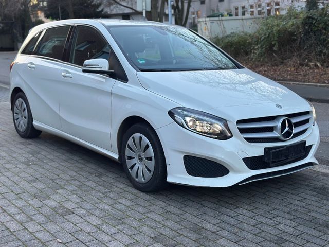 Mercedes-Benz B220*4Matic*1.Hand*MB-Scheckheft*LED*NAVI*Euro6*