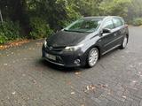 Toyota Auris Hybrid Executive 1,8-l-VVT-i Executive - Toyota Auris Gebrauchtwagen in Mülheim (Ruhr)