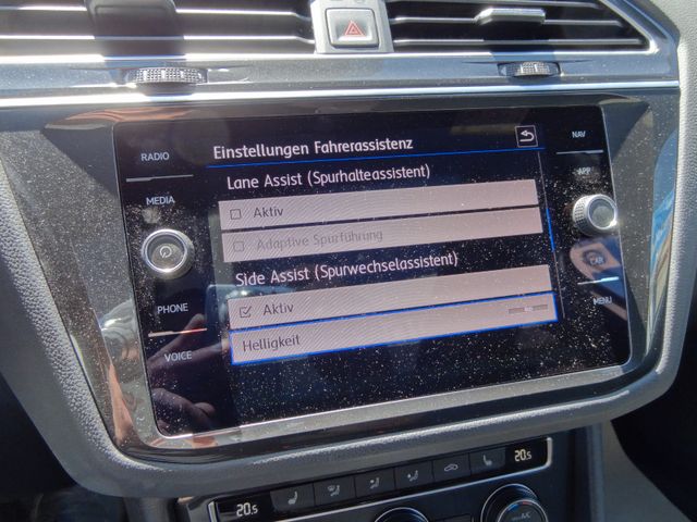 Fahrzeugabbildung Volkswagen Tiguan/R-Line/BlackStyle/Pano/2.Hd/Navi/20Zoll/
