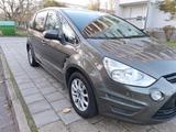 Ford S-Max 2.0 TDCI 7-Sitzer - Ford S-Max in Halle
