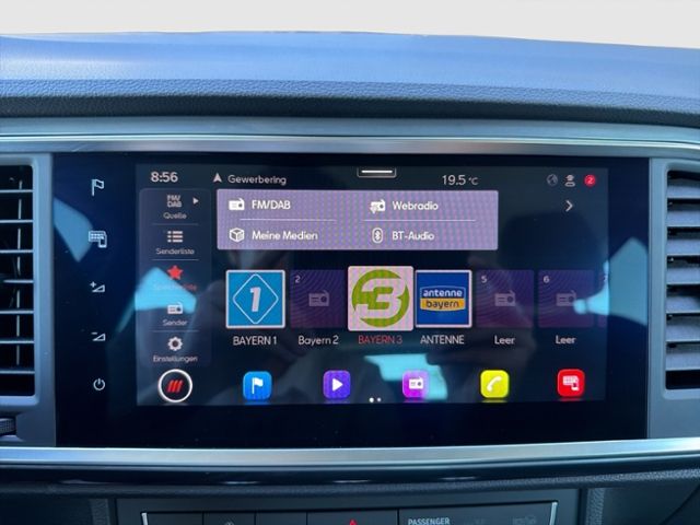 Ateca STYLE 1.5 TSI DSG AHK ACC NAVI SHZ PDC LED
