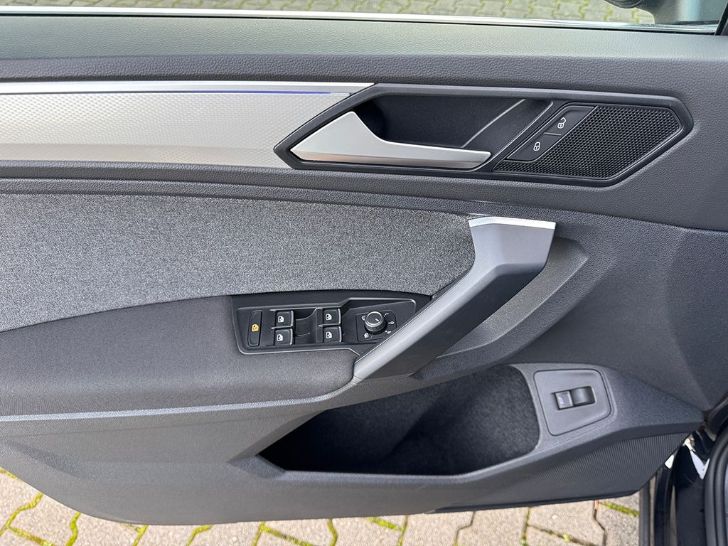 Tiguan 2.0 TDI "MOVE" *AHK*NAVI*KAMERA*