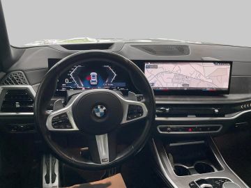 BMW X7 - 7
