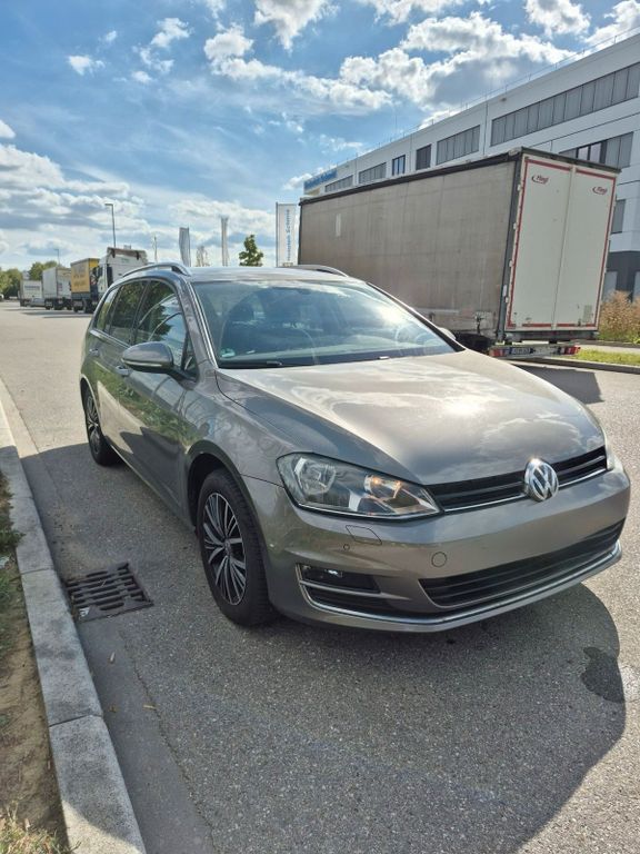 Image of Volkswagen Golf