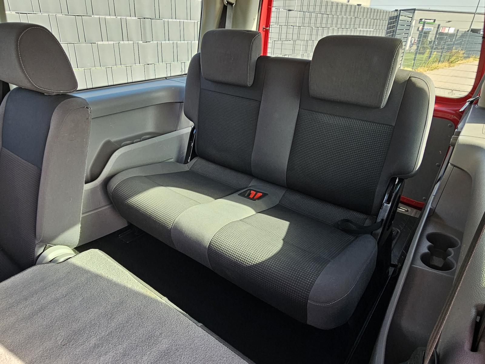 Volkswagen Caddy Maxi 2.0 TDI Life Team 7-SITZER PDC AHK