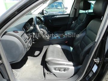 Volkswagen Touareg - 12
