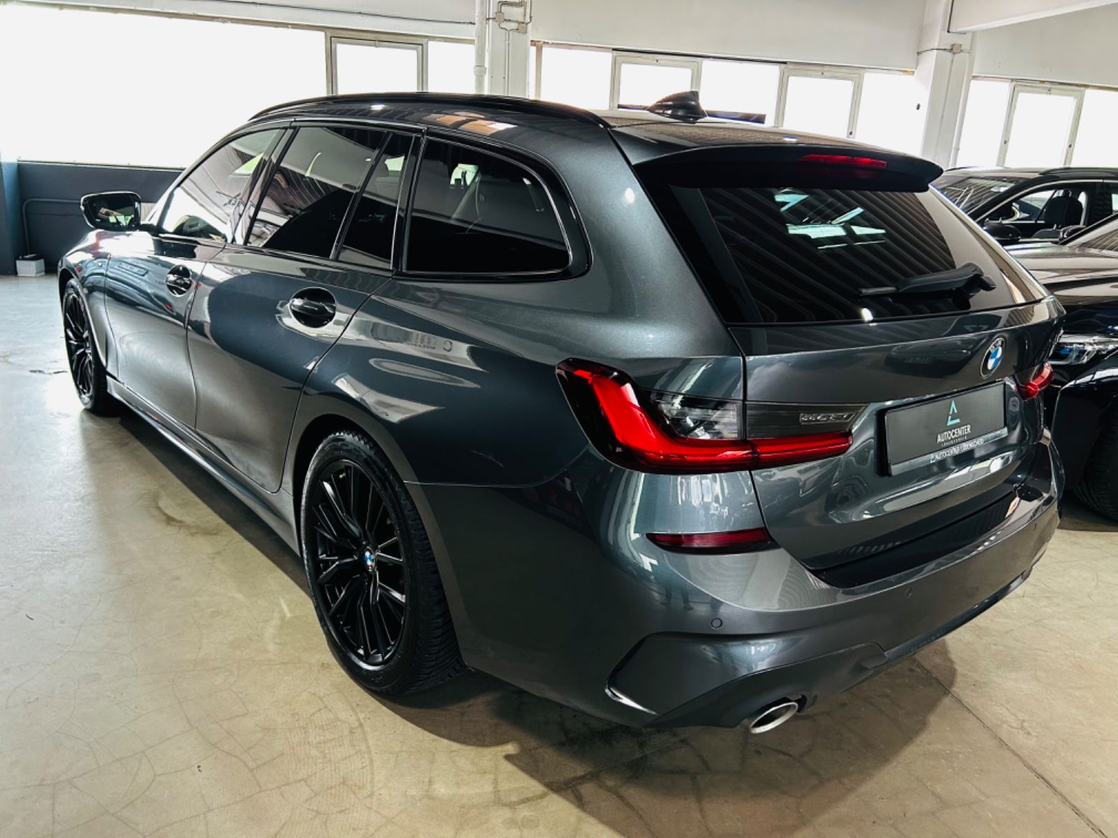 BMW 320 d M Sport *Laser*Head-Up*Alcantara*El.Ahk* foto 4