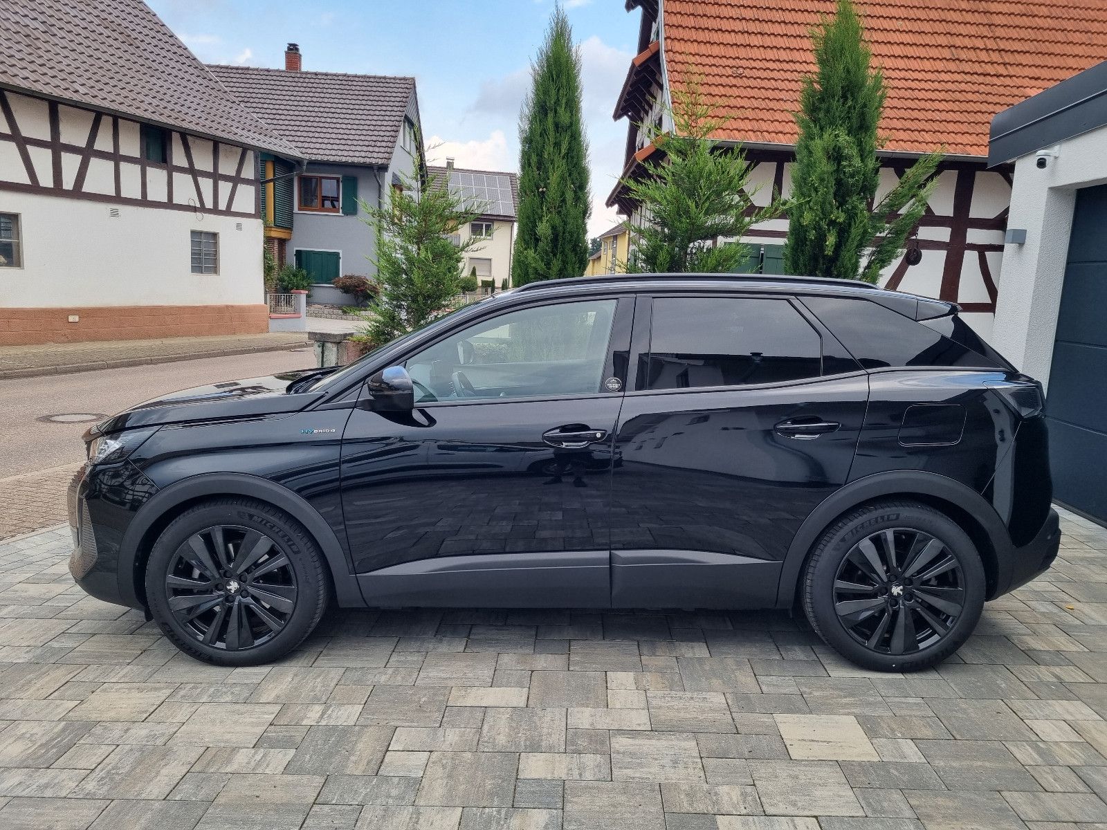 Peugeot 3008 Hybrid4 300 GT imagem 3