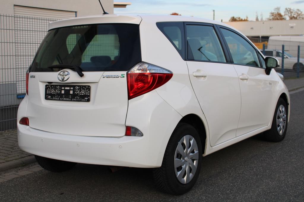 Toyota Verso-S