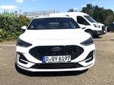 Ford Focus Turnier 1.0 EcoBoost Aut. ST-LINE X tiefer - Ford Focus: Kombi
