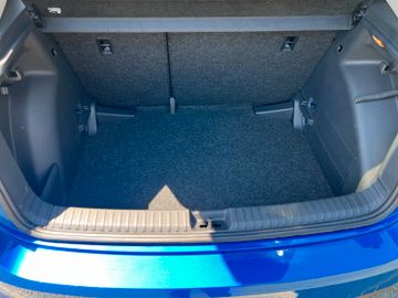 Skoda Fabia Tour 1,0 TSI SHZ KAMERA  LED