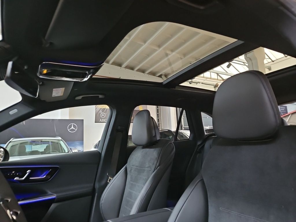 Fahrzeugabbildung Mercedes-Benz GLC 200 4MATIC +AMG-LINE+NIGHT+PANORAMADACH+AHK+