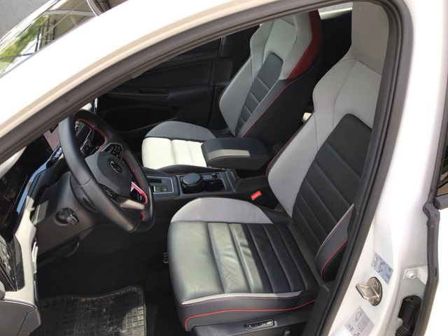 Golf VIII GTI Clubsport 2.0 TSI DSG*PANO*HUD*