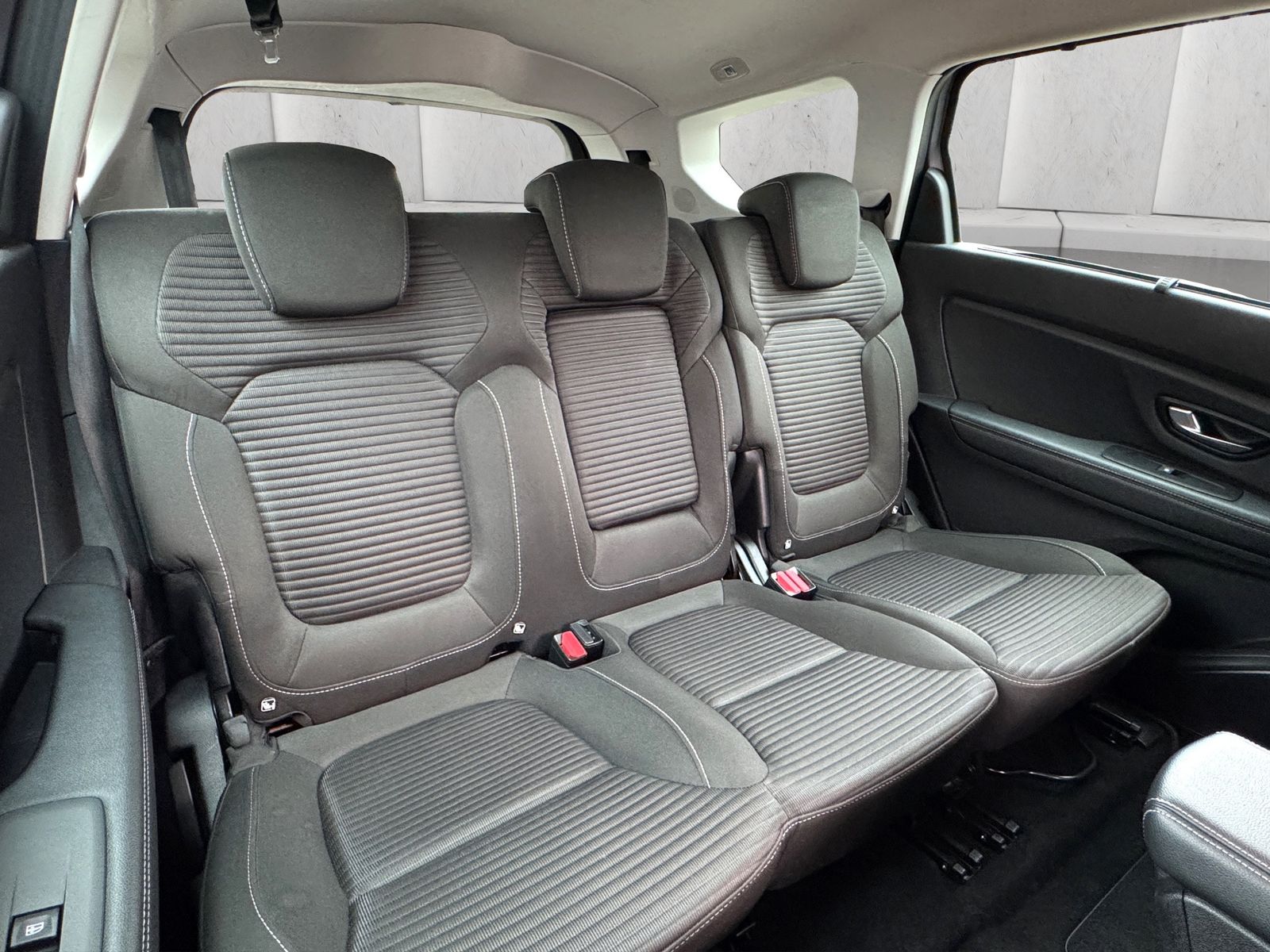 Fahrzeugabbildung Renault Grand Scenic *7-Sitzer*Navi*Kamera*PDC*Keyless**