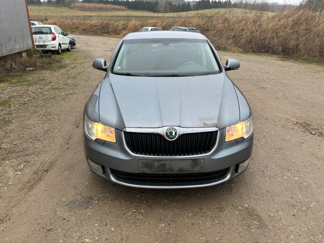 Skoda Superb Ambition 2.0 LIMO