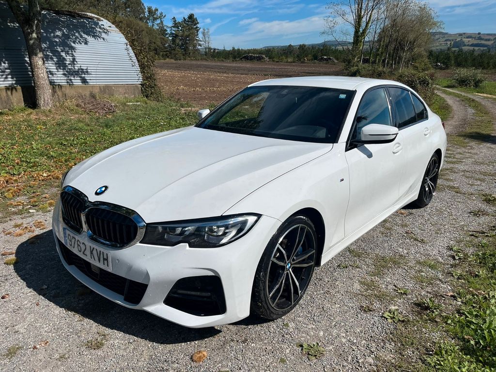 Image of BMW 330