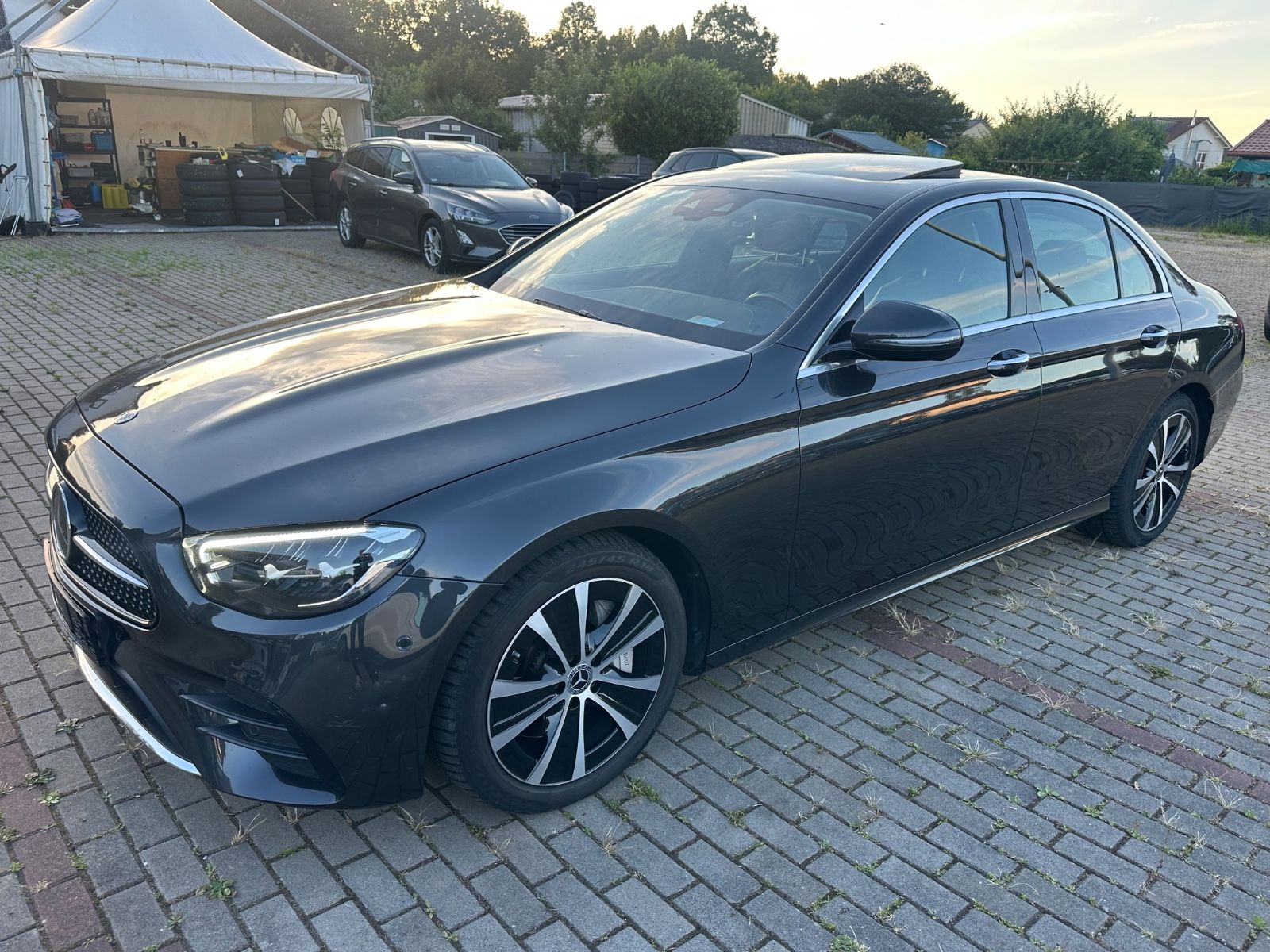 Mercedes-Benz E 300 de 4M AMG/Pano/Burmester/Luft//30950Netto