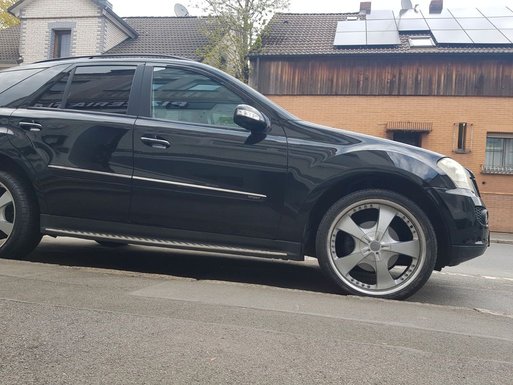 Mercedes-Benz ML 320