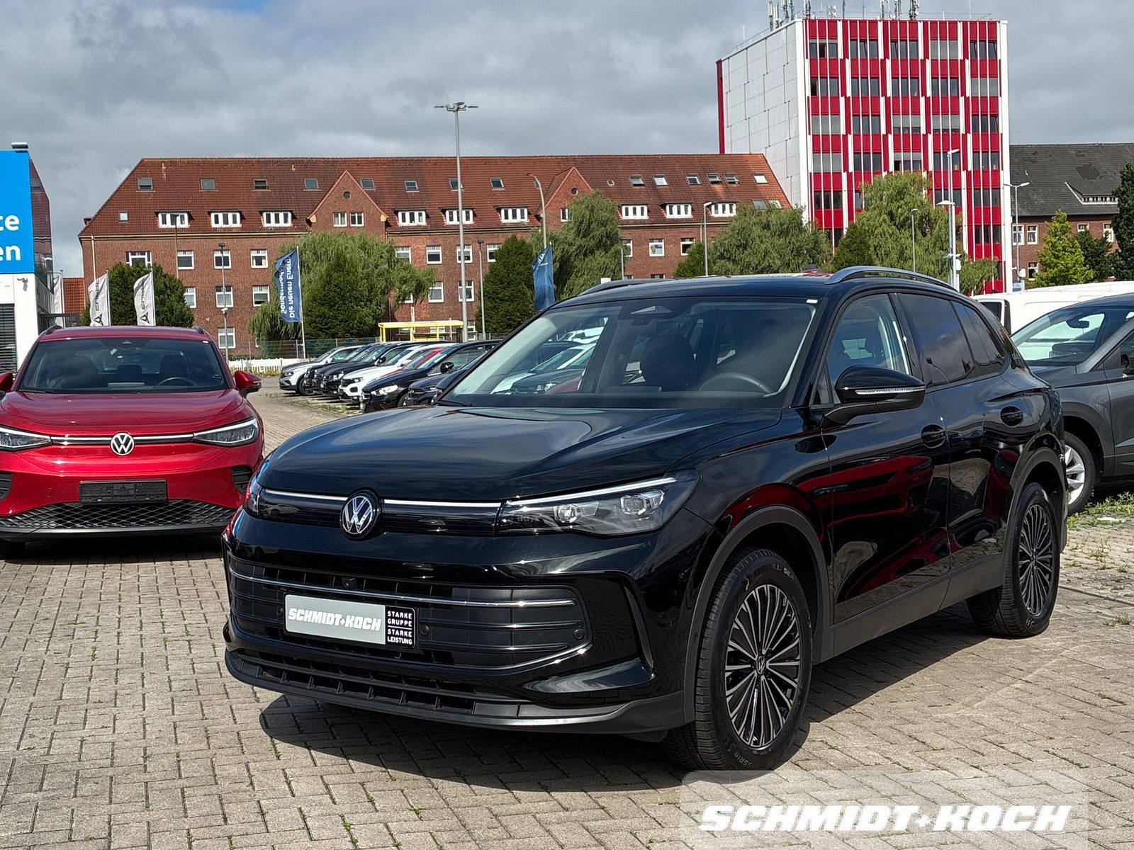Volkswagen Tiguan 1.5 eTSI DSG Goal AHK ACC NAVI LED AREA foto 2