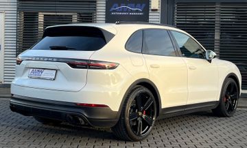 Porsche Cayenne - 3