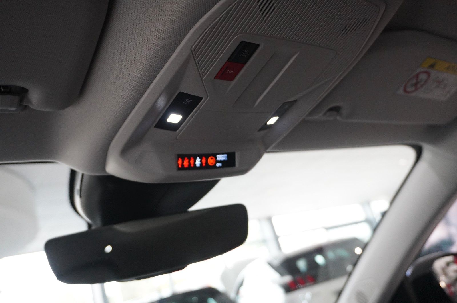 Fahrzeugabbildung Opel Astra L Lim. 1.6 HYBRID BUSINESS NAVI/LED/KAMERA