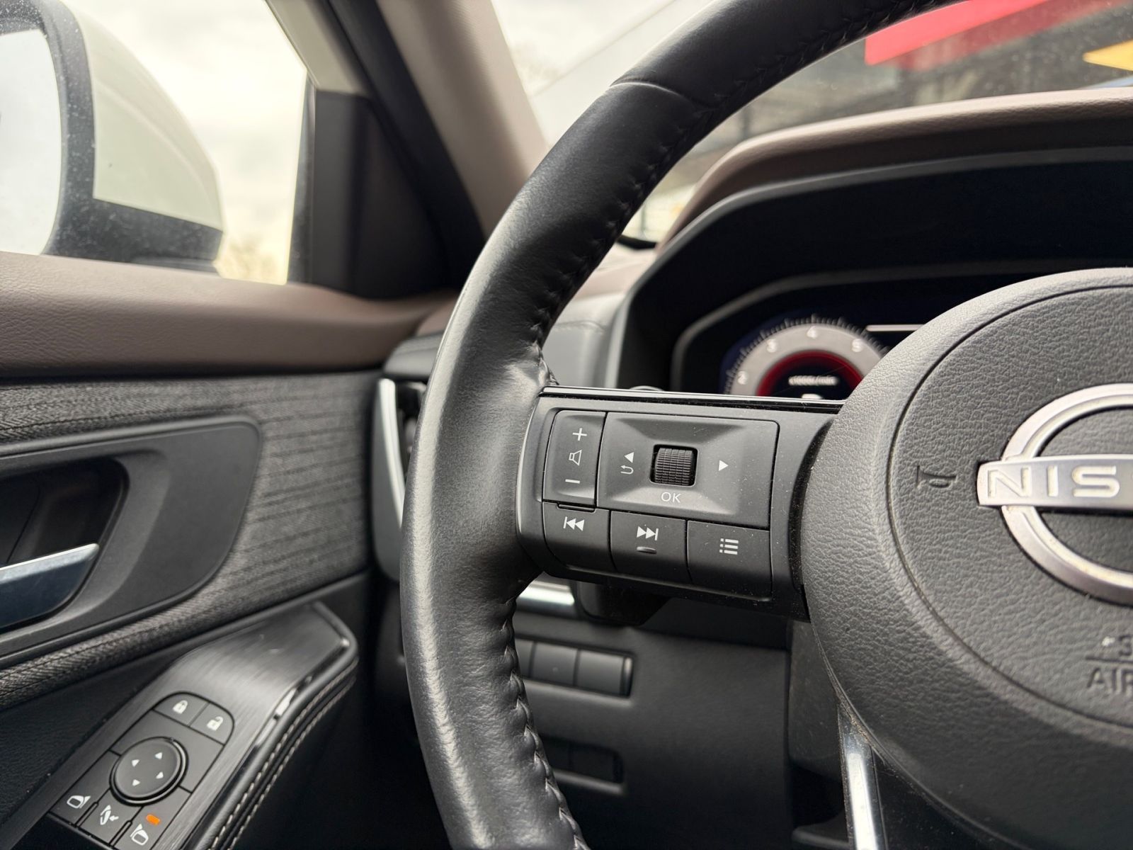 Fahrzeugabbildung Nissan X-Trail 1.5 VC-T MHEV N-Connecta*AHK*SHZ*360°Kam