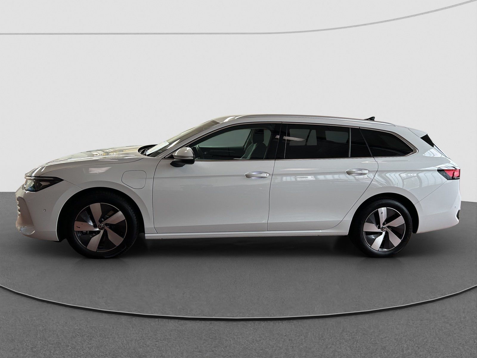 Volkswagen Passat Variant - Bild 7