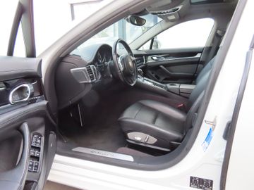 Porsche Panamera - 7
