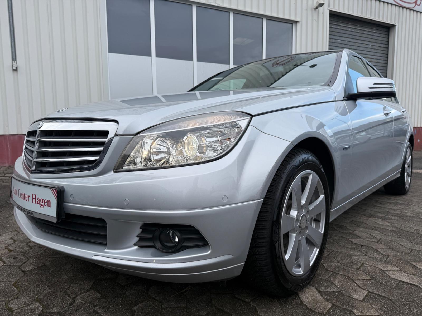 Mercedes-Benz C 180 Lim. 115kW 156PS Automatik/SHZ/PDC/89tkm