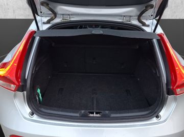 Volvo V40 Momentum D3 Kam.+KeyLess+LED+Navi+SHZ+LM+PDC