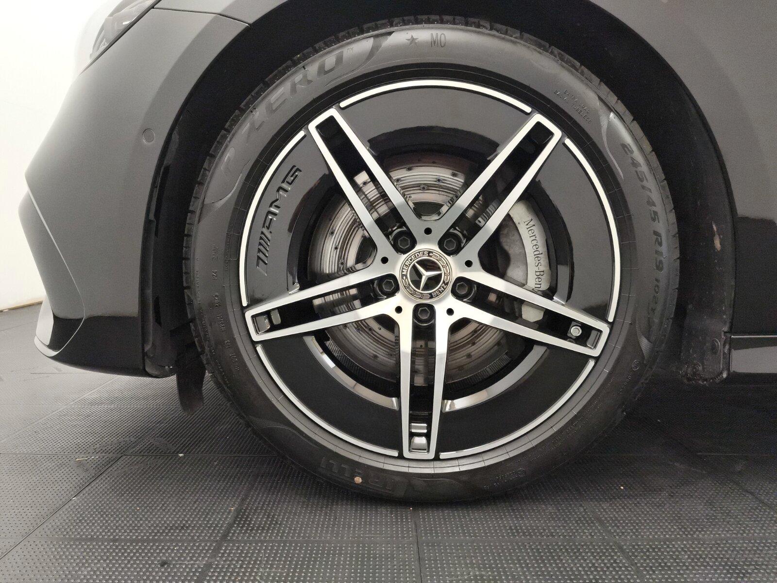Mercedes-Benz E 220d T AMG Advanced+ Night Pano Standhzg AHK