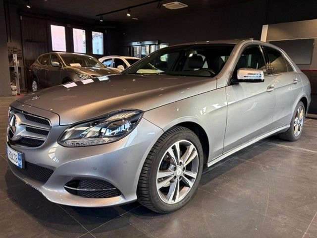 Mercedes-Benz E 220 CDI PREMIUM cambio automatic