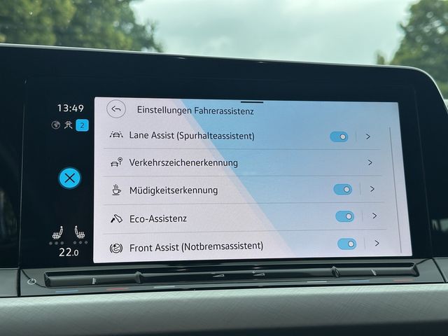 Golf VIII 2.0 TDI Life KLIMA PDC SHZ NAVI LED